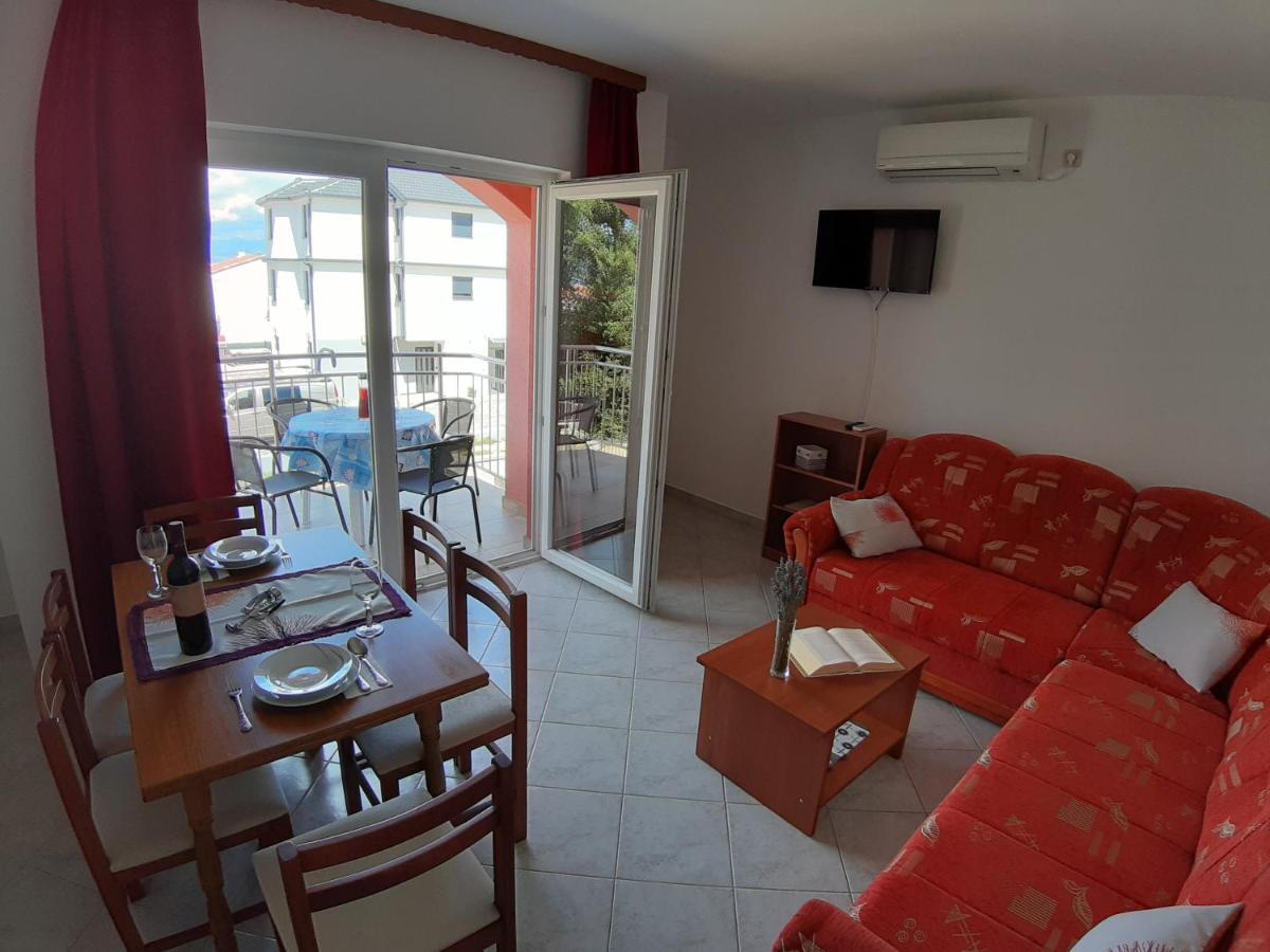 Apartments Mihael Malinska Exterior foto